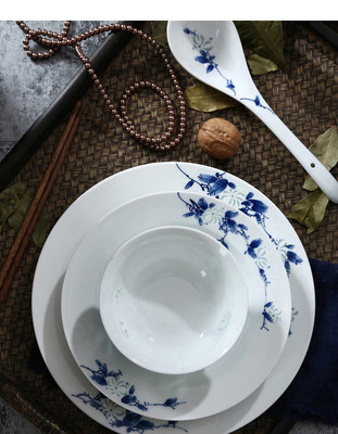 富玉陶瓷 景德鎮(zhèn)手繪青花玲瓏餐具套裝——中式餐桌雅韻與商務(wù)禮贈(zèng)之選